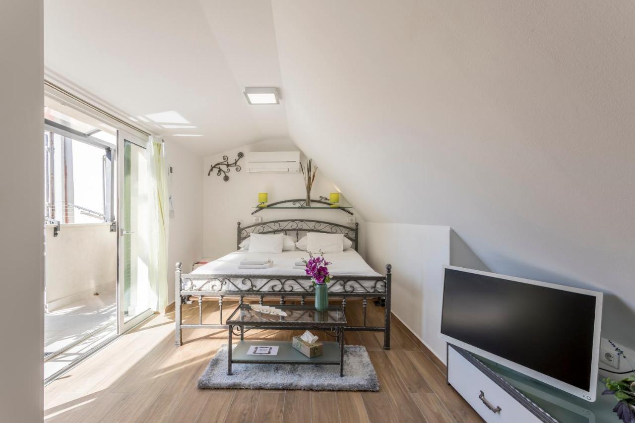 Apartman And Erede